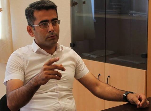 `Lider`imiz diktatora çevrildi` - Səbuhi Əliyev